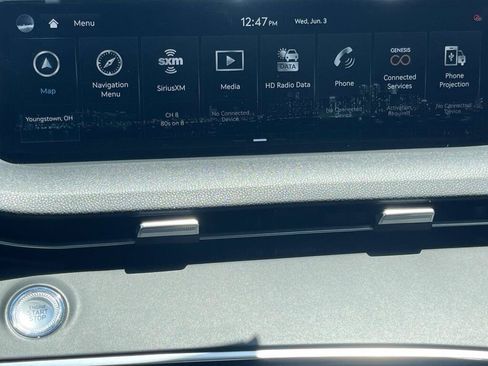 Used 2025 Genesis GV70 2.5T AWD/4WD image 24