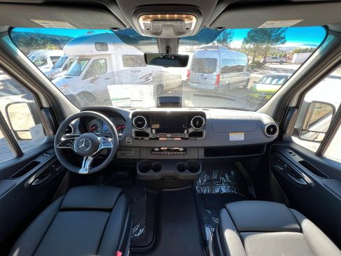 New 2026 Mercedes-Benz Sprinter 2500 image 9