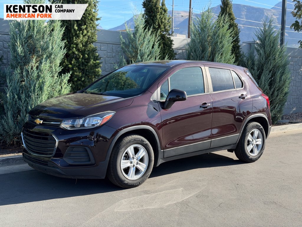 Used 2021 Chevrolet Trax LS w/ Tint and Cruise Package FWD image 3
