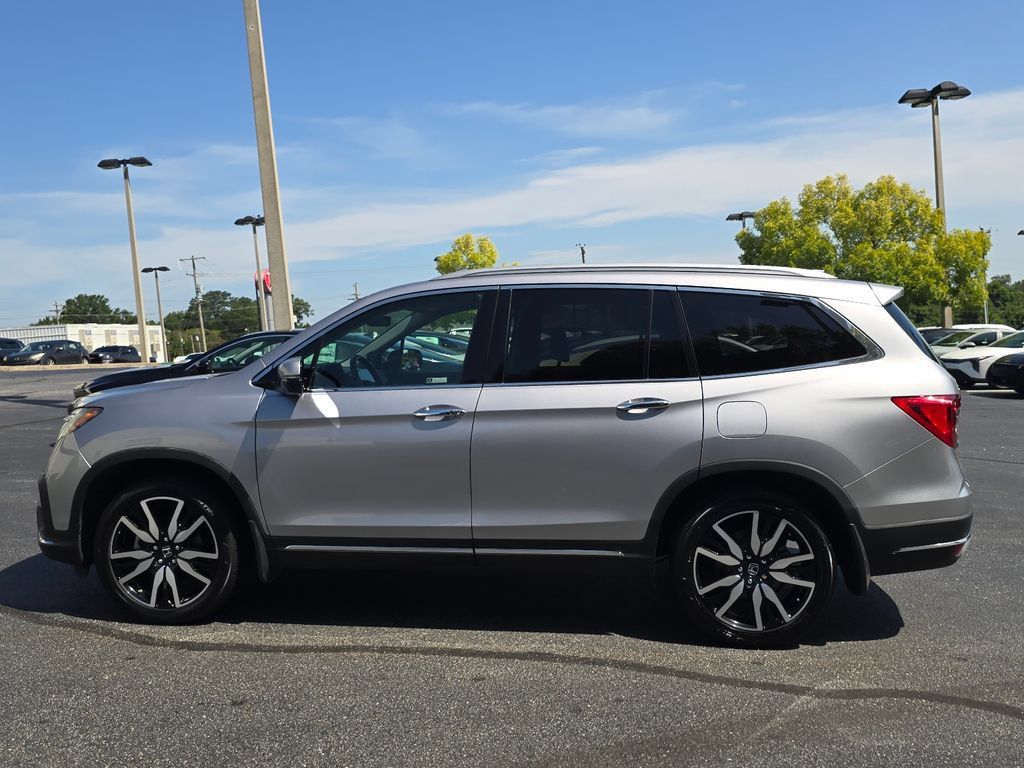 Used 2019 Honda Pilot Touring image 6