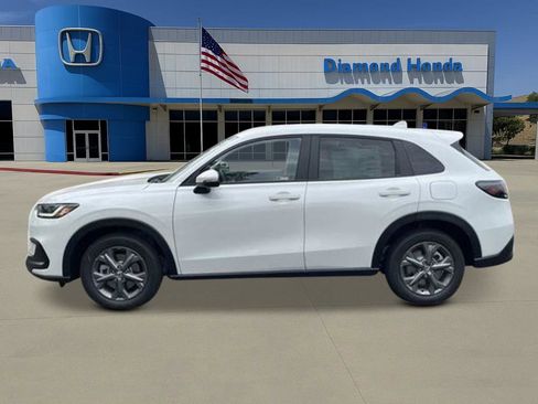 New 2026 Honda HR-V LX image 2