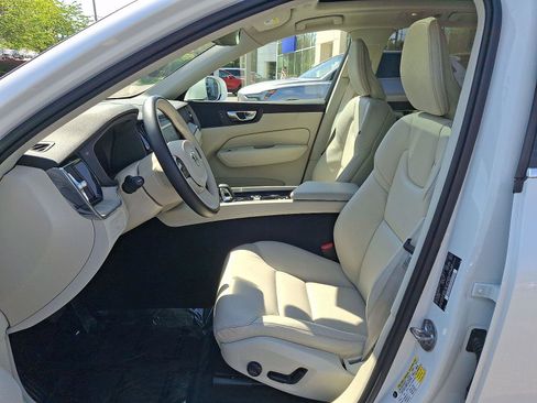 Certified 2023 Volvo XC60 B5 Plus w/ Climate Package AWD/4WD image 14