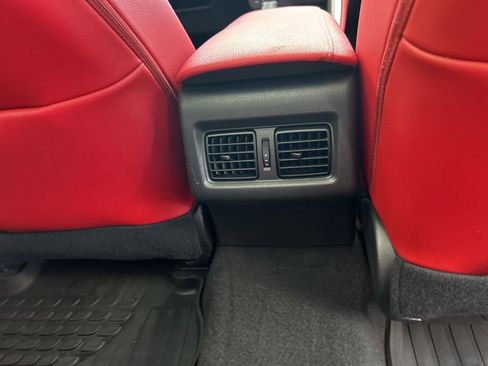 Used 2020 Toyota Camry XSE image 28