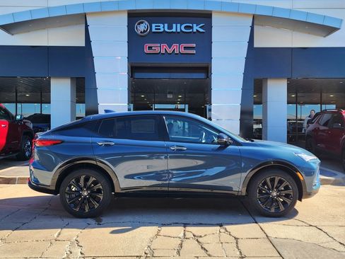 New 2026 Buick Envista Sport Touring image 3