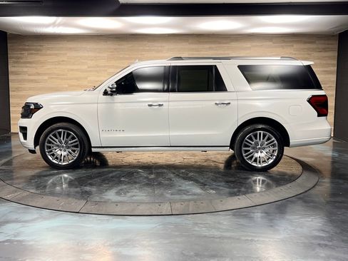 Used 2024 Ford Expedition Max Platinum AWD/4WD image 16