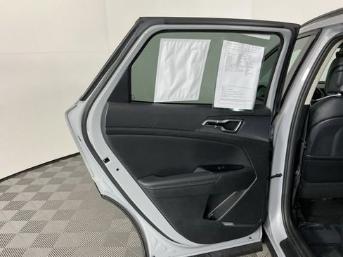 Used 2023 Kia Sportage SX image 29