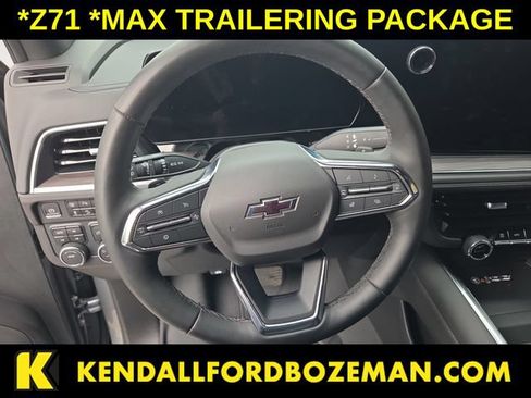 Used 2025 Chevrolet Suburban Z71 w/ Comfort Package AWD/4WD image 12