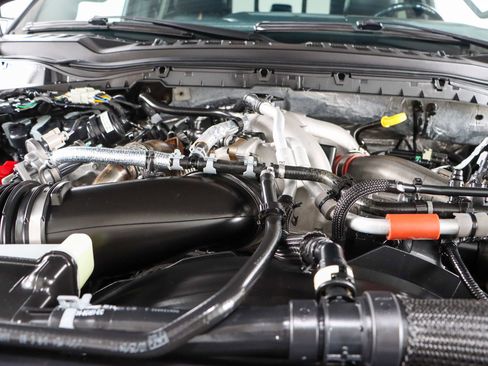 Used 2024 Ford F250 Platinum image 34