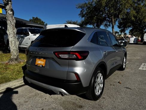 Used 2023 Ford Escape Active w/ Cold Weather Package image 5