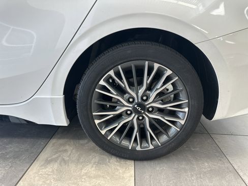 Used 2024 Kia Forte GT-Line w/ GT-Line Premium Package image 5