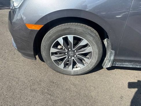 Used 2024 Honda Odyssey EX-L image 18