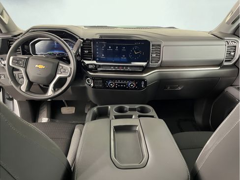 Used 2025 Chevrolet Silverado 2500 LT w/ Convenience Package AWD/4WD image 17
