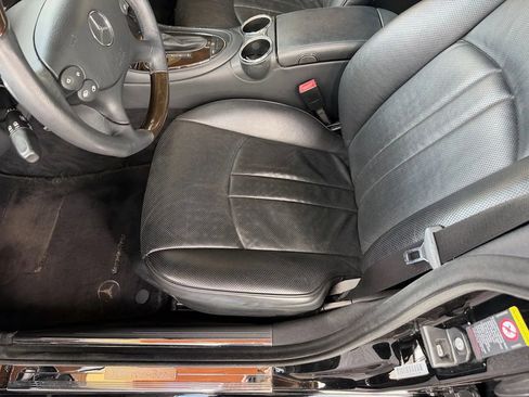 Used 2007 Mercedes-Benz CLS 550 image 39