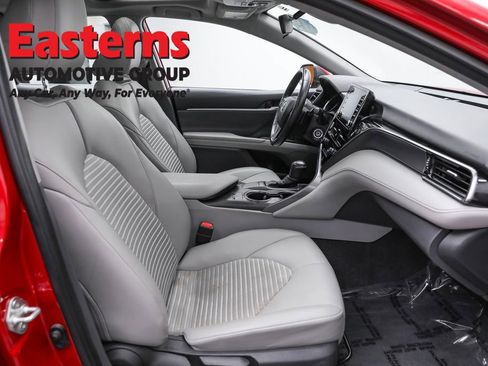 Used 2023 Toyota Camry SE w/ Cold Weather Package image 25