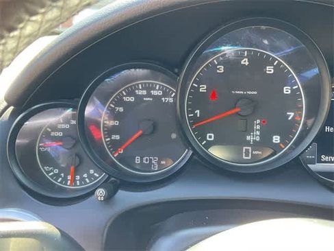 Used 2018 Porsche Cayenne Platinum Edition image 26