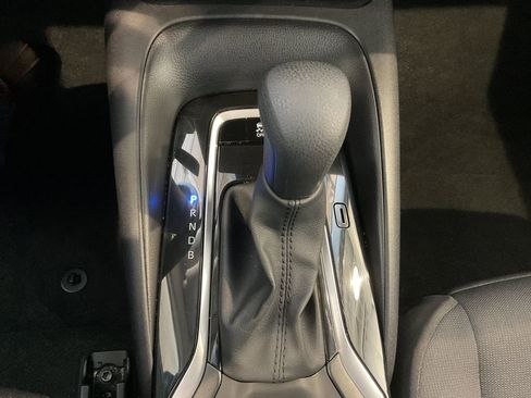 Used 2025 Toyota Corolla LE image 26