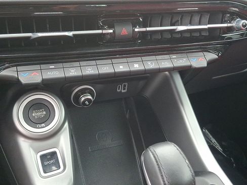 Certified 2024 Dodge Hornet R/T Plus w/ R/T Blacktop Package AWD/4WD image 16