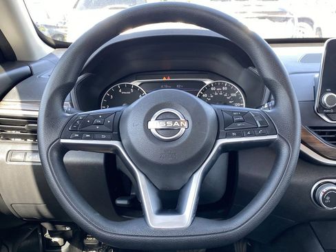 Certified 2024 Nissan Altima 2.5 SV FWD image 23
