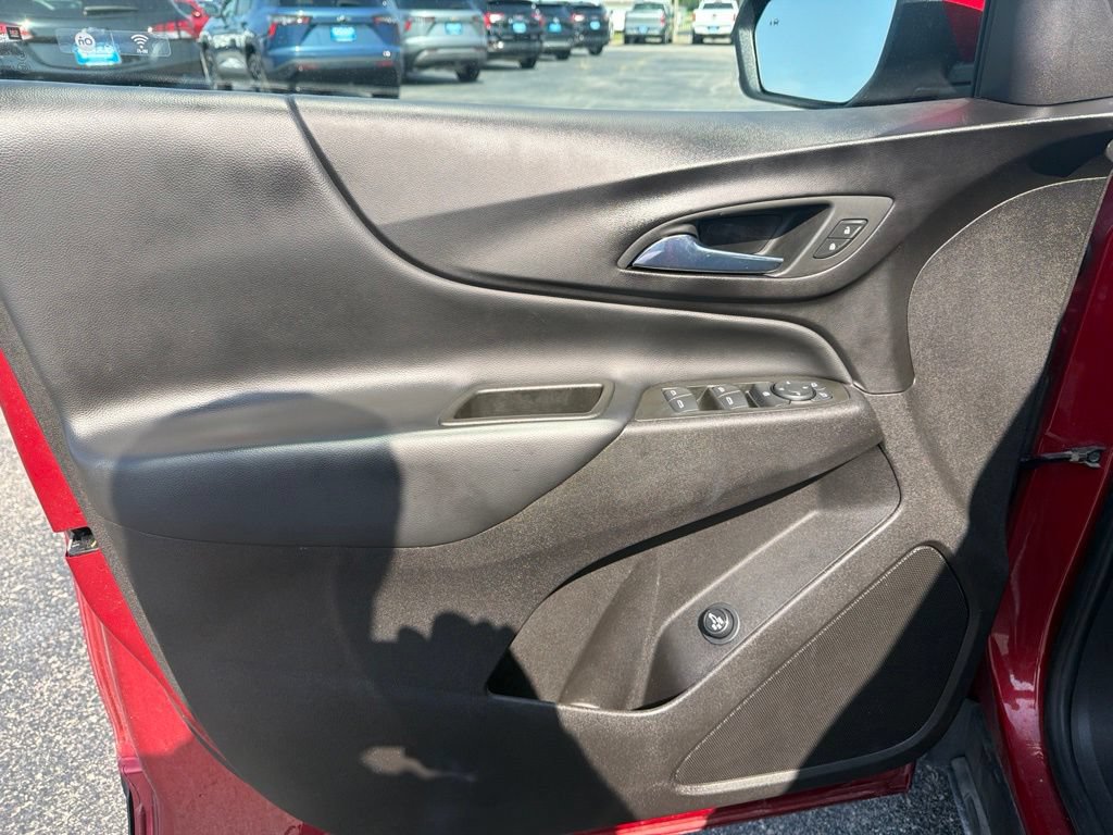 Used 2024 Chevrolet Equinox LT w/ LPO, Floor Liner Package FWD image 19