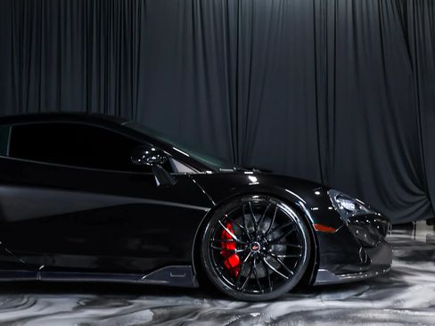 Used 2017 McLaren 570S Coupe RWD image 7