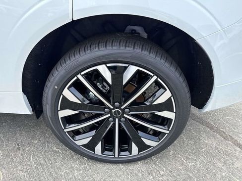 New 2026 Volvo XC60 B5 Ultra w/ Climate Package AWD/4WD image 5