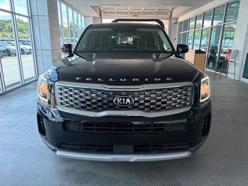 Used 2020 Kia Telluride LX FWD image 2