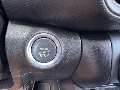 Used 2023 Hyundai Kona SEL FWD image 28