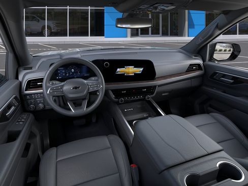 New 2026 Chevrolet Suburban Z71 w/ Comfort Package AWD/4WD image 39