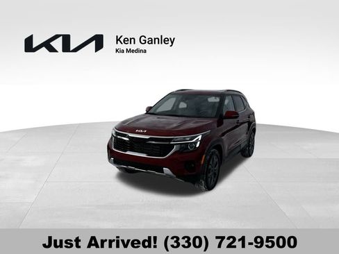 Certified 2024 Kia Seltos S image 1