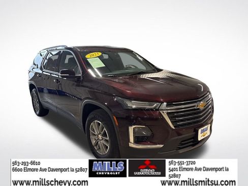 Used 2023 Chevrolet Traverse LT FWD image 3