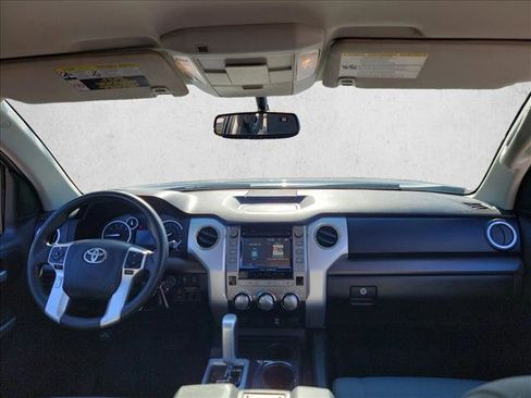Used 2016 Toyota Tundra SR5 image 16