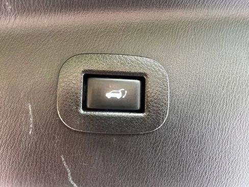 Used 2017 INFINITI QX80 4WD image 7