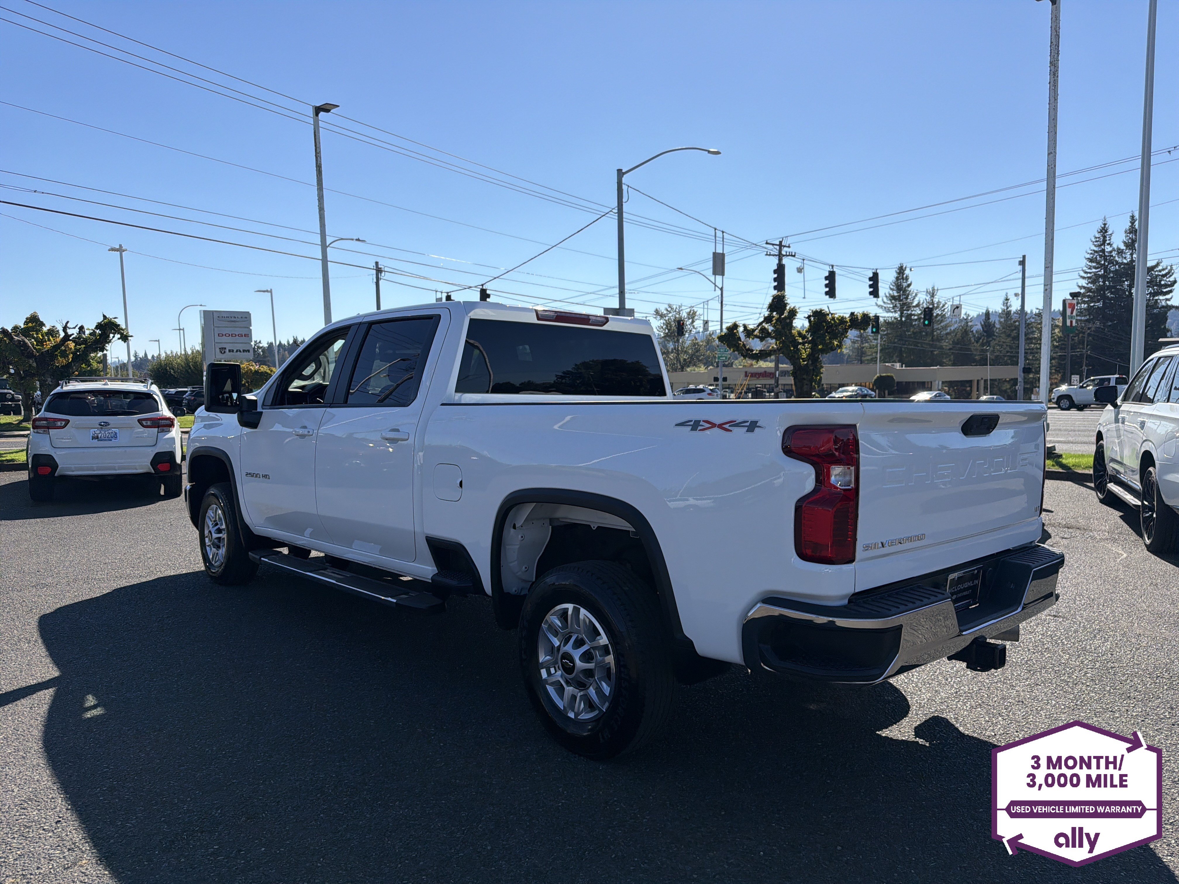 Used 2026 Chevrolet Silverado 2500 LT AWD/4WD image 3