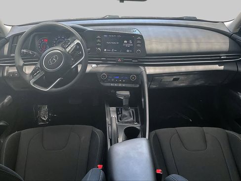 Used 2023 Hyundai Elantra SEL FWD image 16