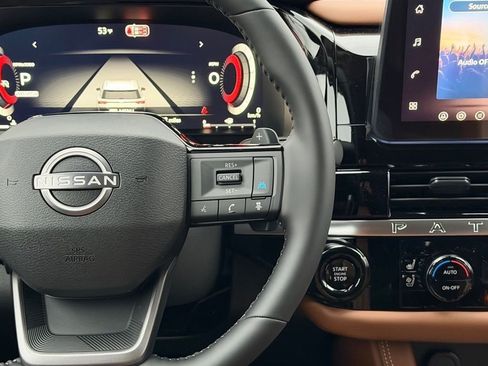 New 2026 Nissan Pathfinder Platinum image 28