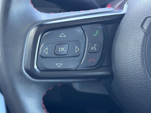 Used 2024 Jeep Wrangler Rubicon image 11