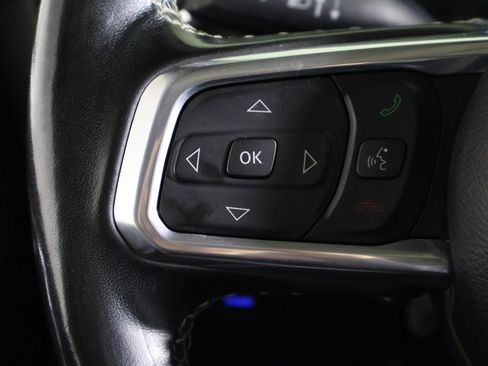 Used 2023 Jeep Wrangler Unlimited Sahara w/ Cold Weather Group AWD/4WD image 33