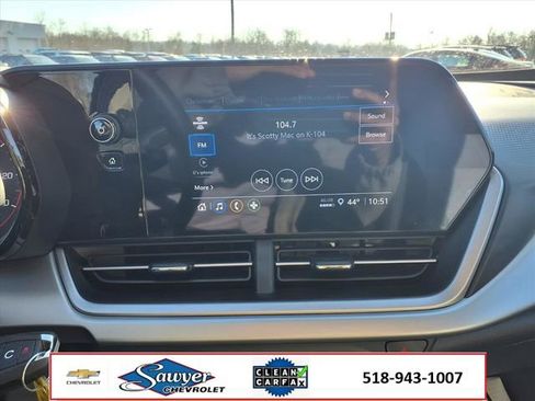 Used 2025 Chevrolet Trax RS image 19