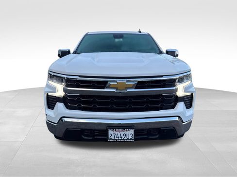 Used 2023 Chevrolet Silverado 1500 LT AWD/4WD image 8