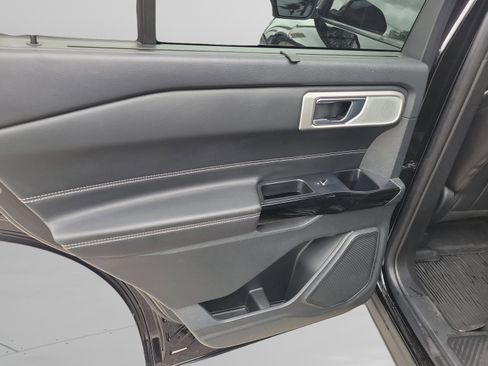 Used 2023 Ford Explorer ST w/ Equipment Group 401A AWD/4WD image 11