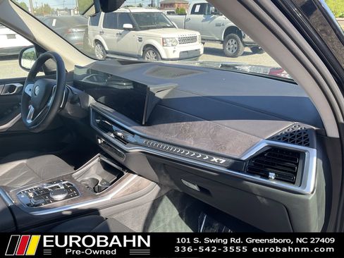 Used 2023 BMW X7 xDrive40i w/ Premium Package AWD/4WD image 19