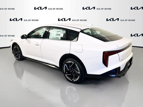 New 2026 Kia K4 GT-Line image 5