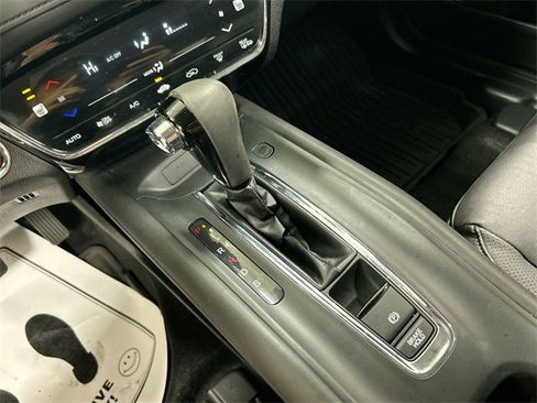 Used 2017 Honda HR-V EX-L image 18