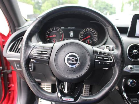 Used 2021 Kia Stinger GT2 RWD image 14