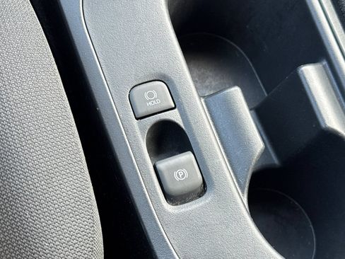 Used 2024 Toyota Corolla LE FWD image 31