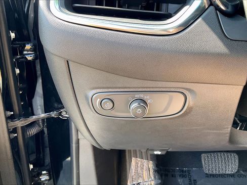 Certified 2024 Chevrolet Equinox LS FWD image 32