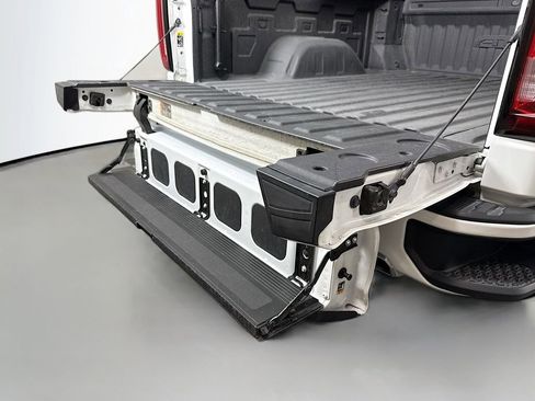 Used 2021 GMC Sierra 1500 AT4 image 30