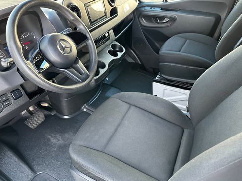 Used 2019 Mercedes-Benz Sprinter 144 Cargo image 10