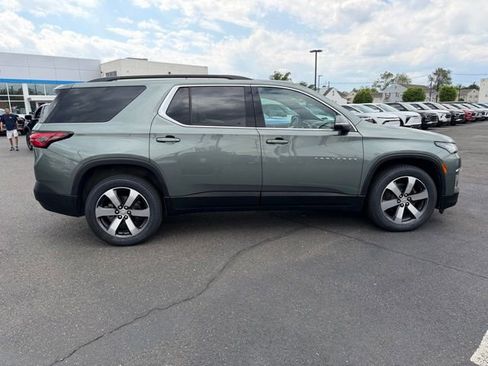 Certified 2023 Chevrolet Traverse LT w/ LT Premium Package AWD/4WD image 8
