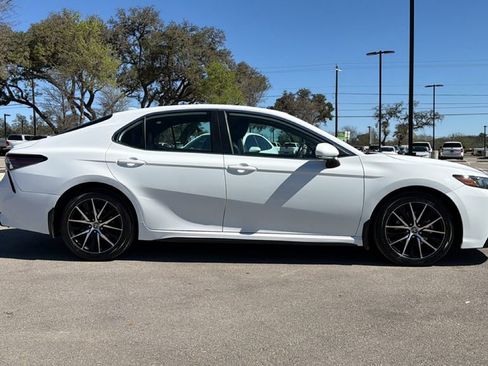 Certified 2024 Toyota Camry SE image 4